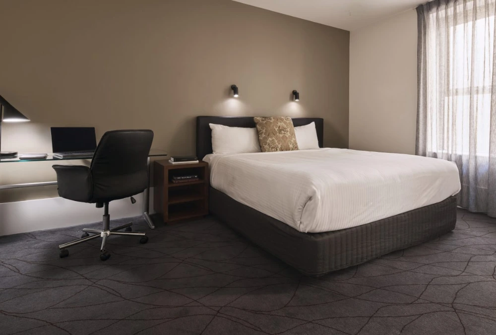 Top 9 Melbourne Hotel Recommendations for Every Traveler! 4 The Victoria Hotel