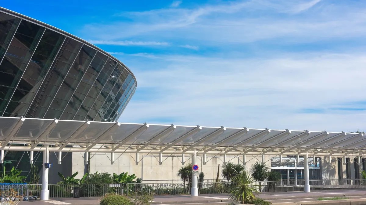 Bandara Nice Prancis 11zon