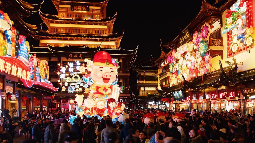 There are many festivals and celebrations in the Chinese culture
