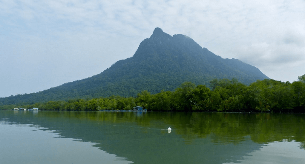 Kuching - Mount Santubong