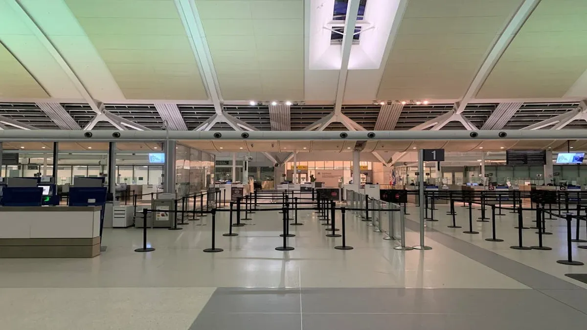 Terminal di Bandara Dulles