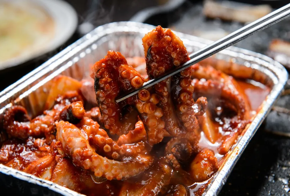 德寿宫附近大餐厅 4 Mugyodong octopus