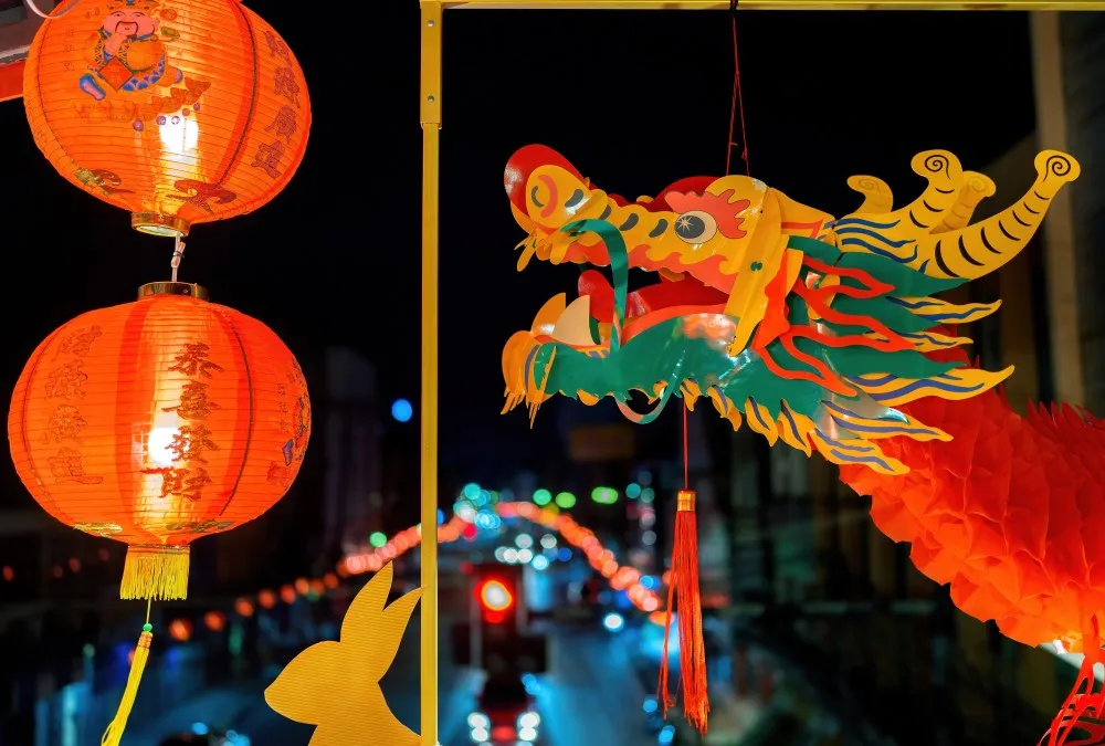 过年时, 新加坡非常喜庆的几个活动 3 春到河畔迎活动