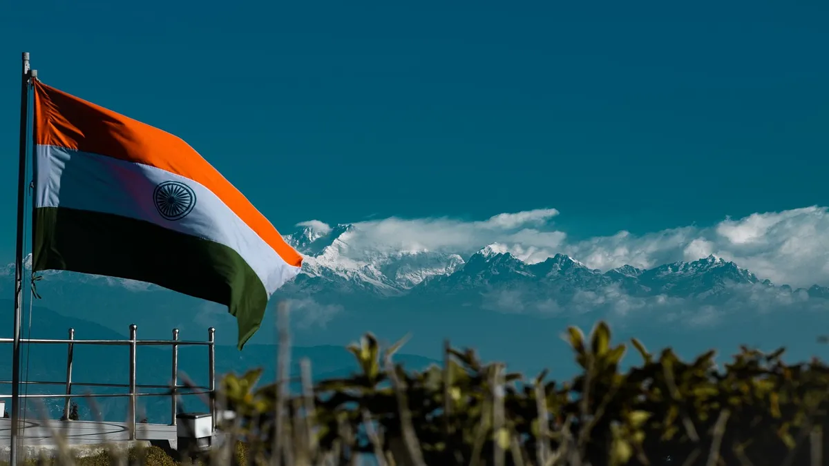 syarat masuk India