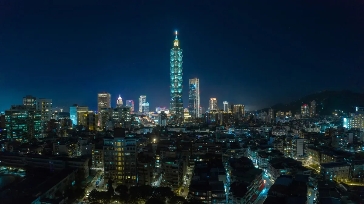 Taipei 101 at night 11zon