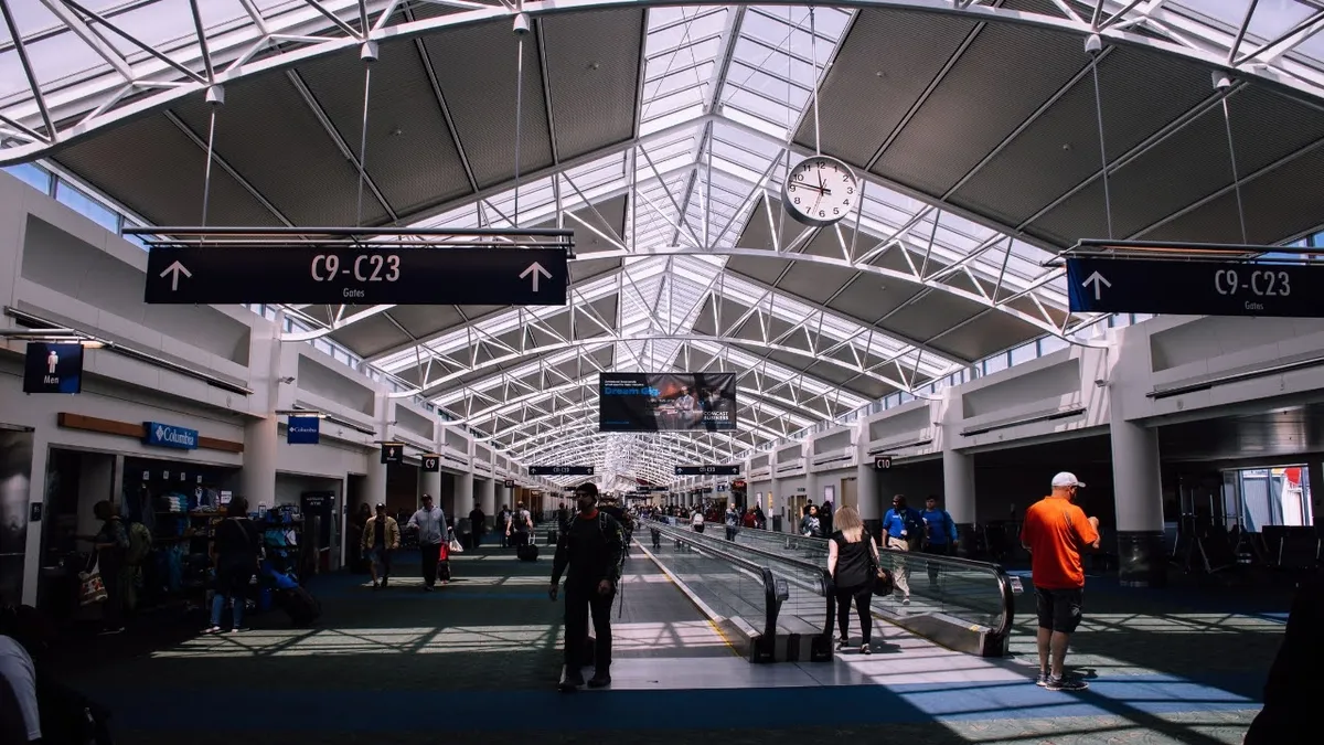 Terminal Bandara Okinawa