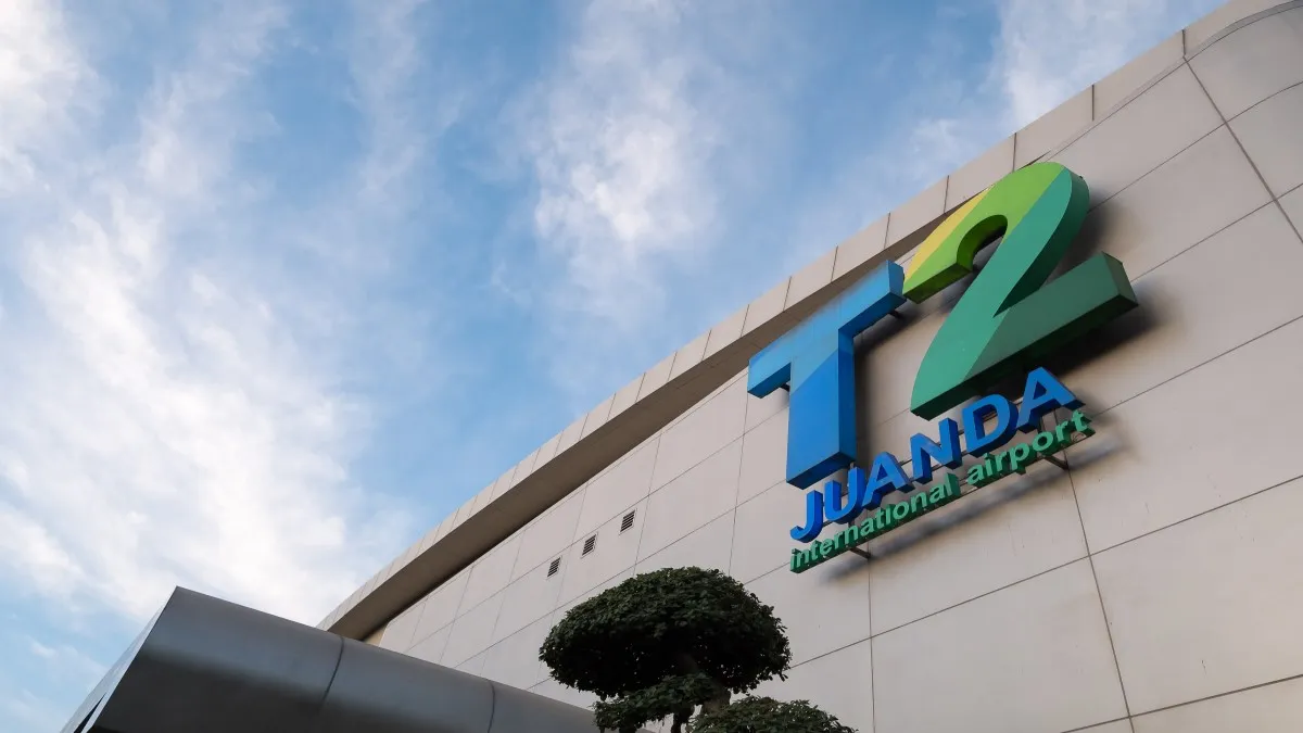 Terminal Surabaya Juanda 11zon