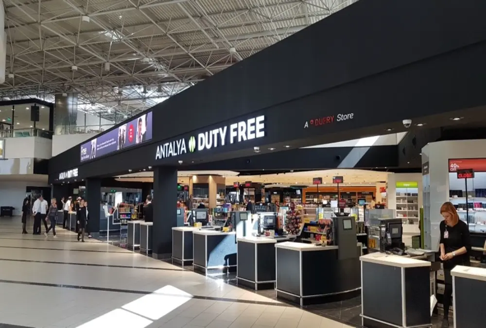 Rekomendasi Belanja di Toko Bebas Bea di Bandara Antalya