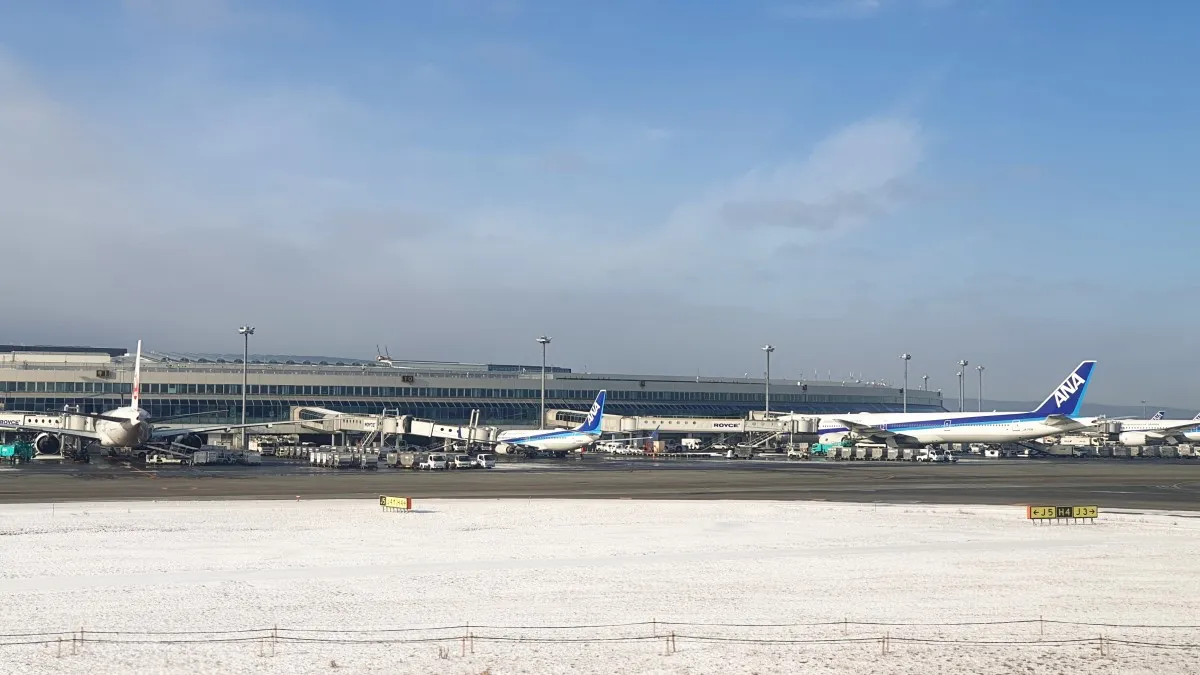 bandara chitose 11zon