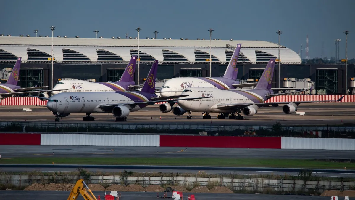 bandara di Bangkok 11zon