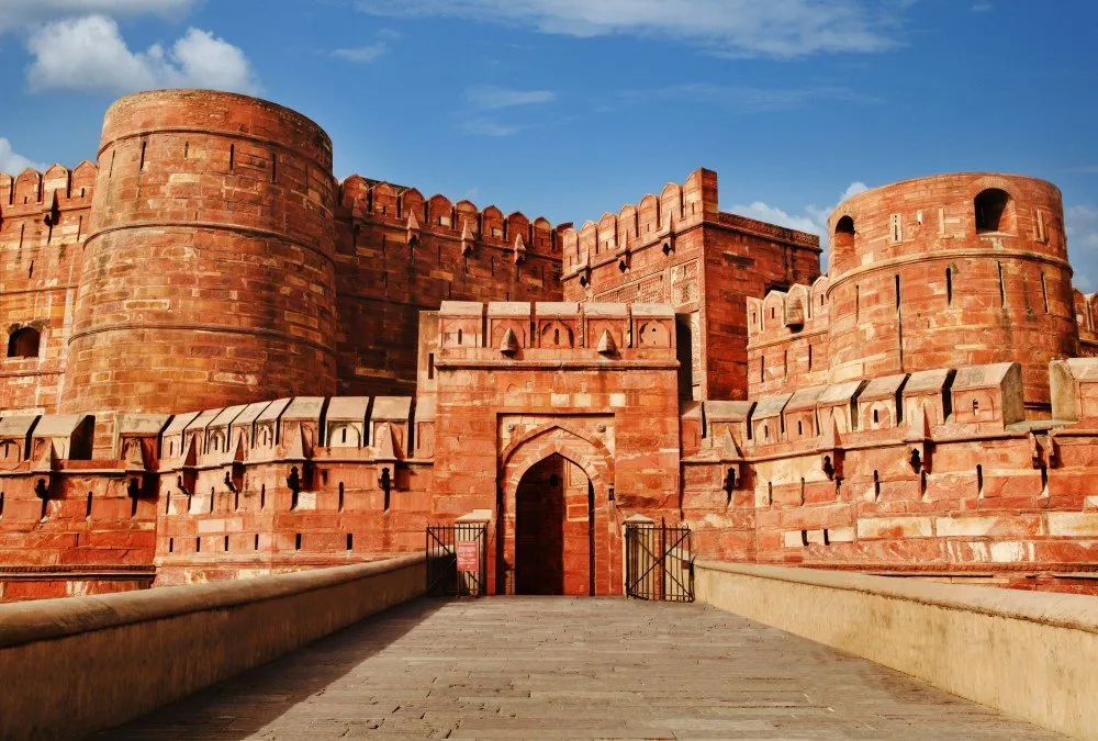 10 Tempat Wisata Paling Menarik di India 9 Benteng Agra