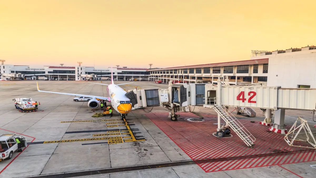 don mueang airport 11zon