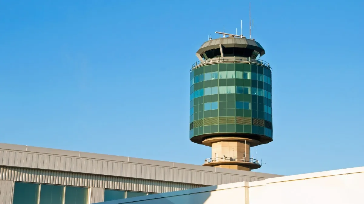 Vancouver Airport Insider’s Guide: Know Before You Go 9 vancouver airport guide 11zon